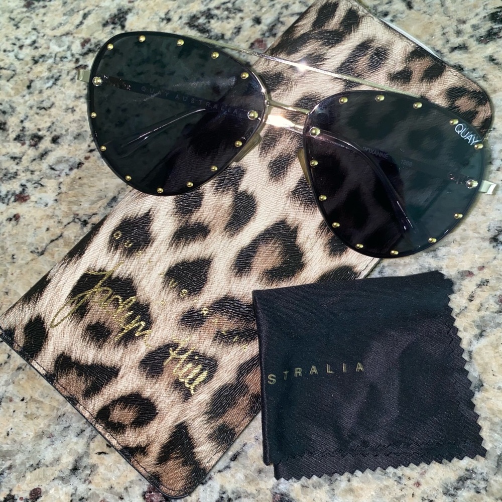ROXANNE QUAY X J.H. SUNNIES